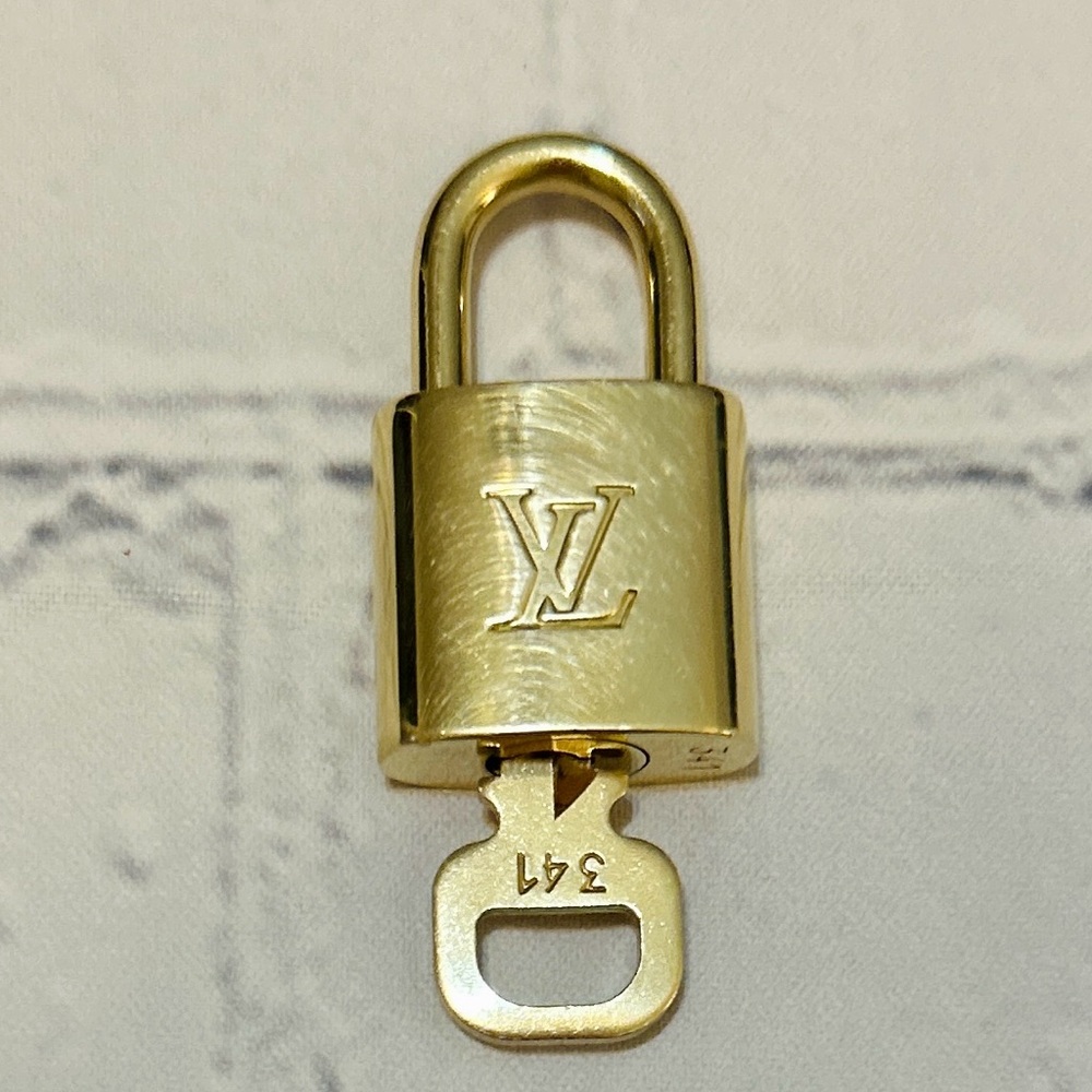 Louis Vuitton Brass Lock & Key #341